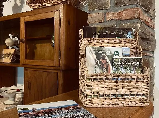 Winehouse Dolcevista * איזולה